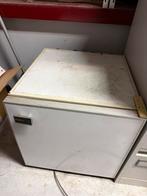 Diepvries kastje, Witgoed en Apparatuur, Ophalen, Zo goed als nieuw, 160 cm of meer