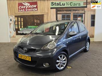 Toyota Aygo 1.0-12V Comfort/AIRCO/5-DEURS/APK 7-2026/ beschikbaar voor biedingen