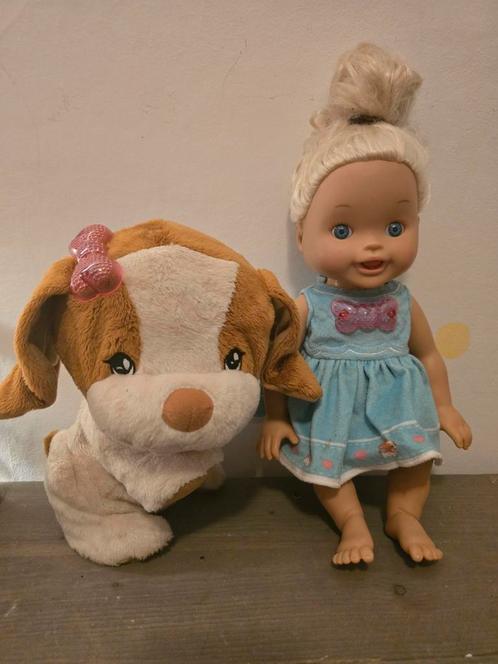 Suzy en haar puppy vriendje, Kinderen en Baby's, Speelgoed | Poppen, Zo goed als nieuw, Babypop, Ophalen of Verzenden