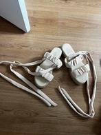 Super mooie beige sandalen maat 40, Boutique, Beige, Zo goed als nieuw, Sandalen of Muiltjes