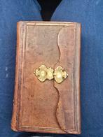 bijbel 1870 goud slot, Antiek en Kunst, Antiek | Boeken en Bijbels, Ophalen of Verzenden, Bijbel