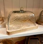 Glazen stolpen op hout, leuk voor taart of kaas, servies, Ophalen of Verzenden, Nieuw