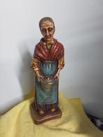 14289) Kniertje  mooi oud beeldje  hoog  32cm, Ophalen of Verzenden, Zo goed als nieuw, Mens