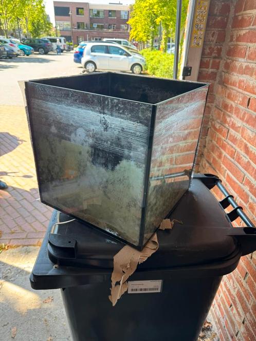 Aquarium 40x40x40, Dieren en Toebehoren, Vissen | Aquaria en Toebehoren, Zo goed als nieuw, Leeg aquarium, Ophalen of Verzenden