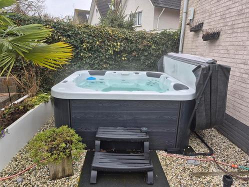 Spa Jacuzzi Torina upgrade silver 5p, Tuin en Terras, Bubbelbaden en Hottubs, Zo goed als nieuw, Trap, Ophalen of Verzenden