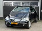Mercedes-Benz A-klasse 160 BlueEFFICIENCY Avantgarde LEES AD, Voorwielaandrijving, Euro 5, Leder en Stof, Zwart