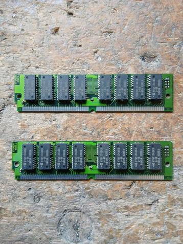 Hyundai HYM532414BM-60 Geheugen (2 stuks) Vintage Ram beschikbaar voor biedingen
