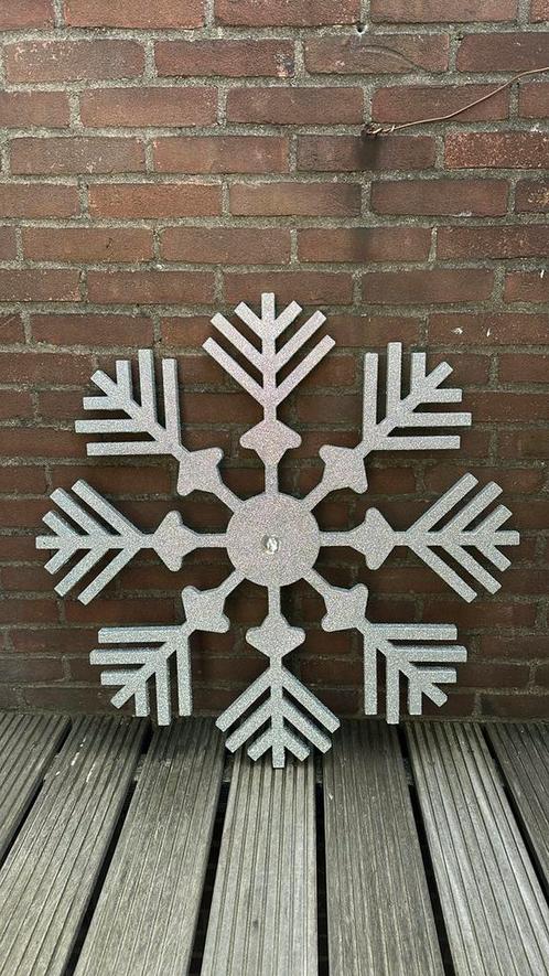 4 zilveren sneeuwvlokken 80cm breed, Diversen, Kerst, Zo goed als nieuw, Ophalen