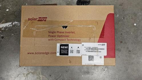 omvormers, Doe-het-zelf en Verbouw, Zonnepanelen en Toebehoren, Nieuw, Compleet systeem, 200 wattpiek of meer, Ophalen of Verzenden