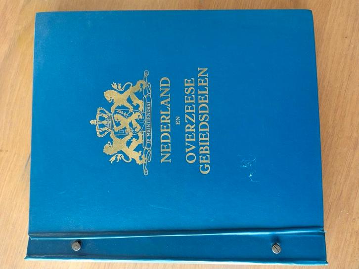Oud album met Nederland, Curaçao en Ned.Antillen, Postzegels en Munten, Postzegels | Nederland, Ophalen of Verzenden