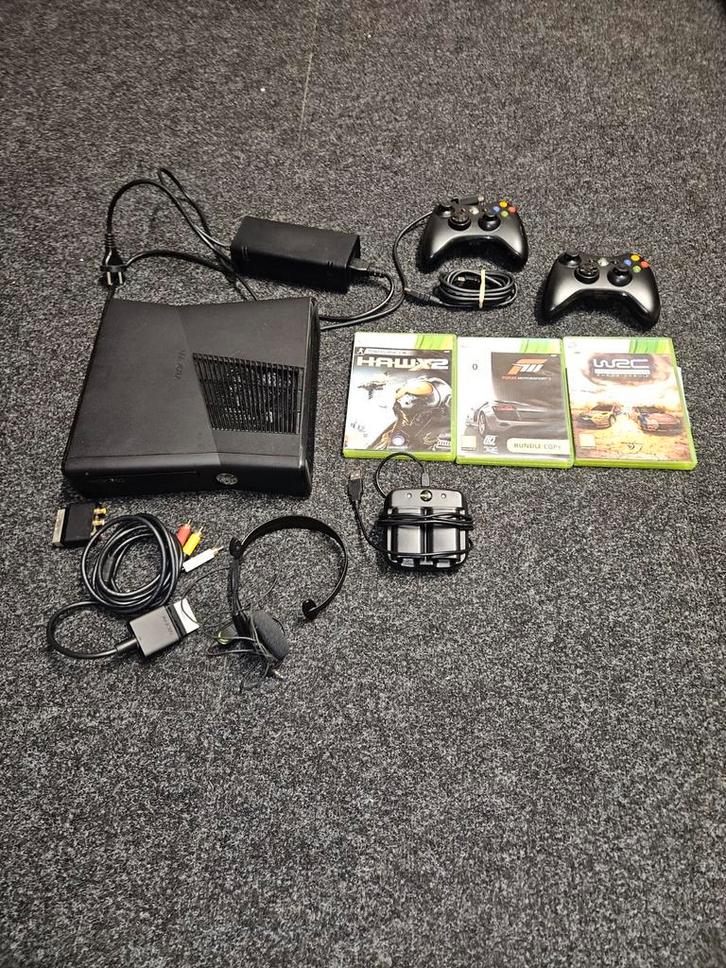 Xbox 360 Slim 250GB - Compleet!, Spelcomputers en Games, Spelcomputers | Xbox 360, Ophalen of Verzenden