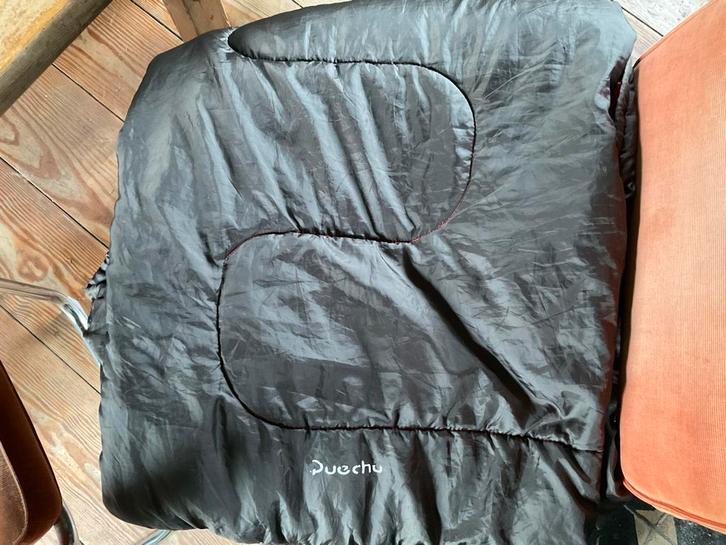 Quechua Slaapzak - Comfortabel en Warm, Caravans en Kamperen, Slaapzakken, Zo goed als nieuw, Ophalen of Verzenden