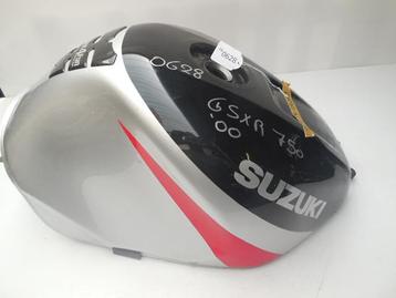 GSXR750 2001 - 2003 Suzuki Benzinetank D1-11373 beschikbaar voor biedingen