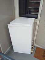Kleine Koelkast - Beschadigingen, Witgoed en Apparatuur, Koelkasten en IJskasten, Ophalen, Gebruikt, Minder dan 75 liter, Met vriesvak