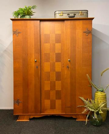 Vintage linnenkast midcentury retro kast jaren 50/60/70 oak beschikbaar voor biedingen