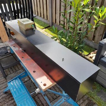 CO2 laser 50 watt met voeding van 22KV, waterkoeling en tele beschikbaar voor biedingen