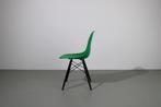 4 Vitra Eames DSW dinning chairs, groen of blauw, Huis en Inrichting, Nieuw, Vijf, Zes of meer stoelen, Metaal, Ophalen