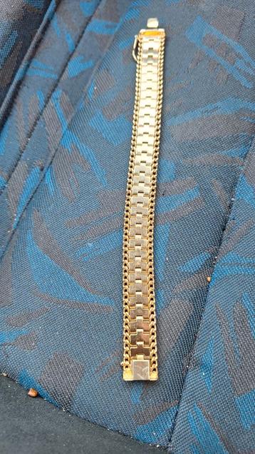 Mooie armband uit erfenis geen goud maar wel erg mooi beschikbaar voor biedingen
