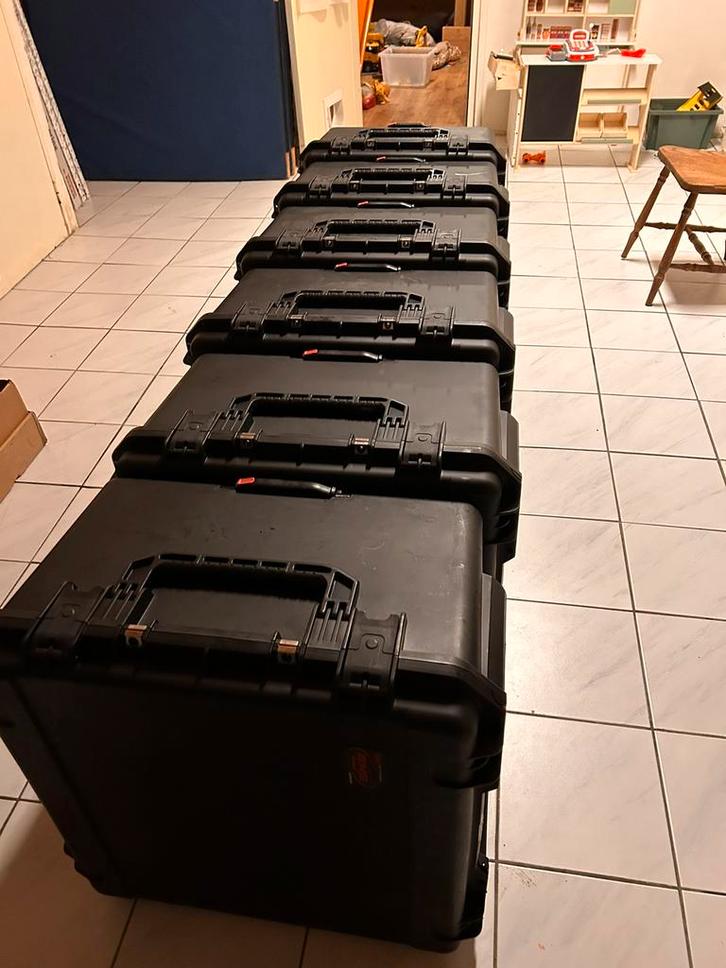 SKB koffer flight case, Muziek en Instrumenten, Behuizingen en Koffers, Zo goed als nieuw, Overige instrumenten, Ophalen