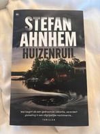 Huizenruil - Stefan Ahnhem, Ophalen of Verzenden, Gelezen, Nederland