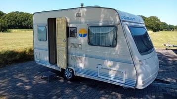 Frisse Caravelair Bamba Plus 395 '97 met zgan Voortent beschikbaar voor biedingen