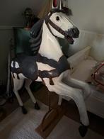 carrousel paard. Kermis paard, draaimolen paard, Ophalen