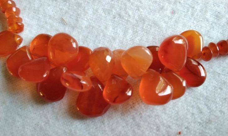 Prachtige Edelstenen kettingen Stenen Zoetwater Parels, Sieraden, Tassen en Uiterlijk, Edelstenen, Nieuw, Ophalen of Verzenden