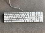 Apple wired keyboard, Computers en Software, Ophalen, Zo goed als nieuw, Qwerty, Apple