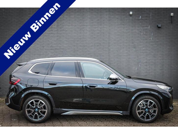 BMW iX1 xDrive30 67 kWh Net binnen - Nu al te bezichtigen, Auto's, BMW, Bedrijf, Te koop, iX1, 4x4, ABS, Achteruitrijcamera, Airbags