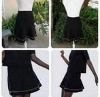 Zara Knit - Zwarte rok maat M NIEUW met goudkleurige ketting, Maat 38/40 (M), Zwart, Nieuw, Ophalen of Verzenden