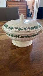 <Wedgwood Stratford puntgave dekschaal>, Ophalen