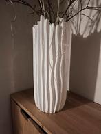 Mooie witte vaas bob, Huis en Inrichting, Woonaccessoires | Vazen, Ophalen, 50 tot 75 cm, Wit, Aardewerk of Porselein
