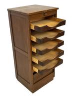Vintage eiken houten archiefkast rolluik roldeurkast 50's, Huis en Inrichting, Kasten | Roldeurkasten en Archiefkasten, Gebruikt