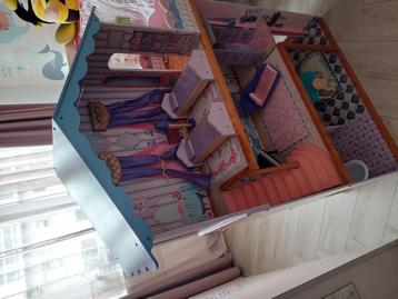 mooi barbiehuis beschikbaar voor biedingen