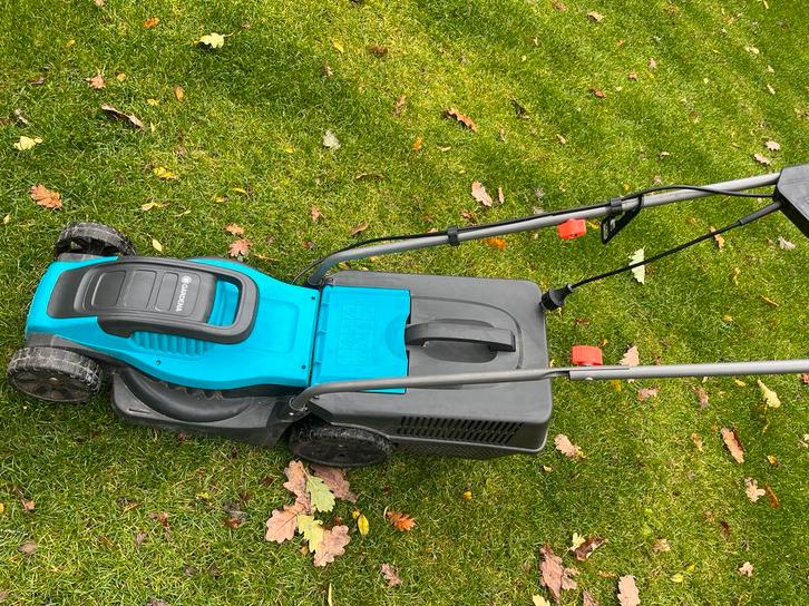 GARDENA Elektrische grasmaaier PowerMax 1100/32, Tuin en Terras, Grasmaaiers, Zo goed als nieuw, Ophalen