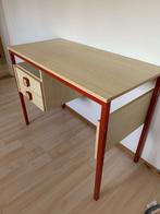 Bureau met rood, Huis en Inrichting, Bureaus, Ophalen, Zo goed als nieuw