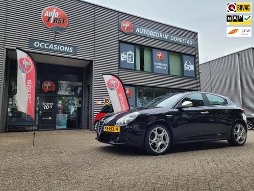 Alfa Romeo Giulietta 1.4 T Distinctive| Panoramadak| Xenon|, Auto's, Alfa Romeo, Bedrijf, Te koop, Giulietta, ABS, Airbags, Airconditioning