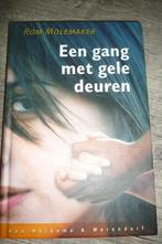 Een gang met gele deuren, Boeken, Ophalen, Gelezen, R Molemaker