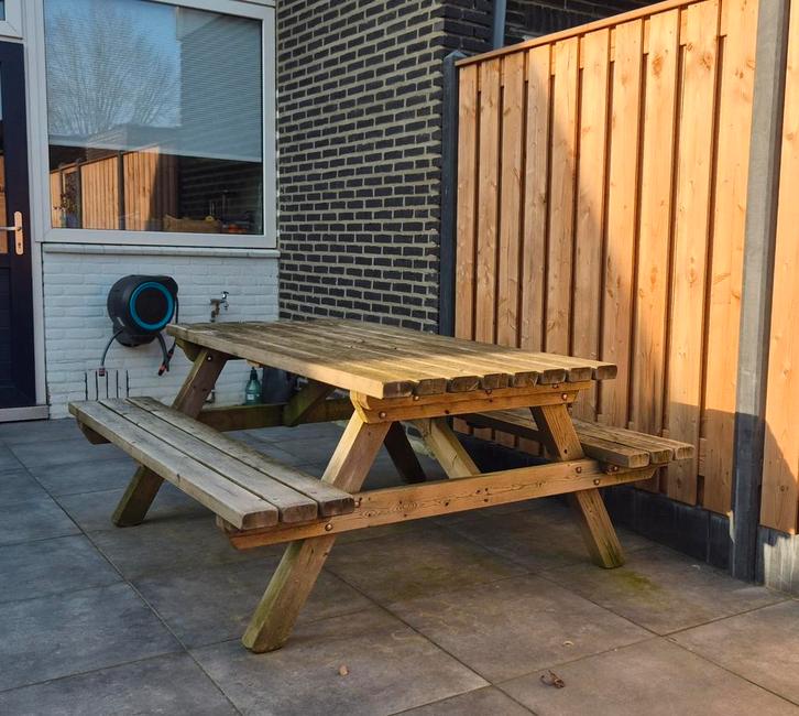 Stevige picknicktafel, Tuin en Terras, Picknicktafels, Gebruikt, Rechthoekig, Hout, Ophalen