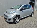 Peugeot 107 1.0-12V XR STUURBEKRACHTIGING/92.000 KM!, Voorwielaandrijving, Stof, Gebruikt, Zwart