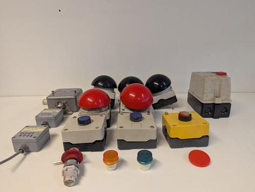 Verzameling industriële schakelaar, Hobby en Vrije tijd, Elektronica-componenten, Gebruikt, Ophalen of Verzenden