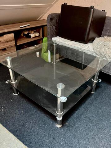 Glazen Tafel GRATIS! beschikbaar voor biedingen