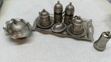 Turks theeservies SENA – rijk gegraveerd oriëntaals design beschikbaar voor biedingen