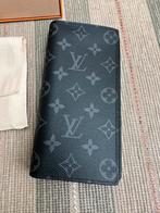 Nieuw Louis Vuitton Brazza Monogram Eclipse Canvas Wallet, Sieraden, Tassen en Uiterlijk, Portemonnees, Ophalen of Verzenden, Nieuw