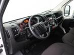 Opel Movano 2.3CDTi 140PK Bakwagen+Laadklep 750Kg | Airco |, Auto's, Bestelauto's, Stof, Gebruikt, 143 pk, 2500 kg