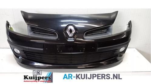 Voorbumper van een Renault Clio, Auto-onderdelen, Carrosserie en Plaatwerk, Bumper, Renault, Gebruikt