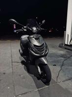 Piaggio zip 4t, Fietsen en Brommers, Scooters | Piaggio, Ophalen, Gebruikt, Zip, Benzine
