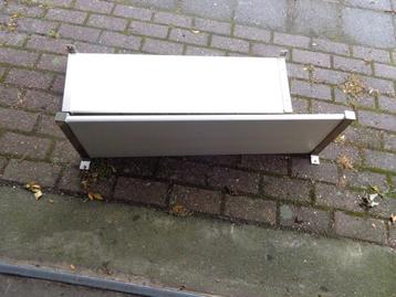 2 wandplanken beschikbaar voor biedingen