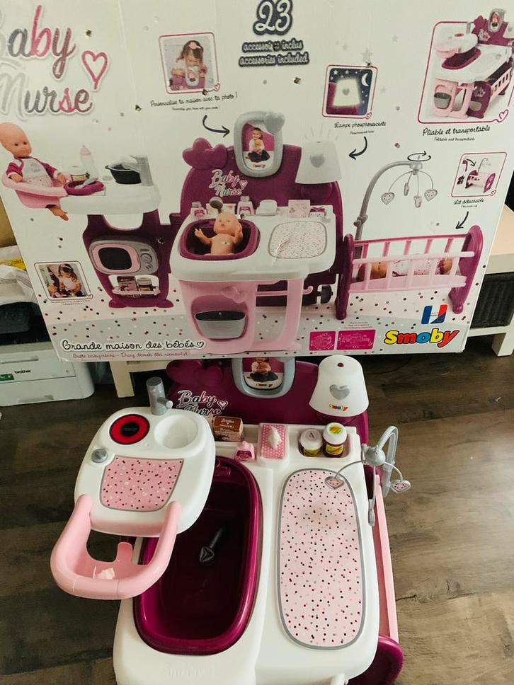 Baby Nurse Groot Smoby inklapbaar met accessoires doos, Kinderen en Baby's, Speelgoed | Poppen, Babypop, Ophalen of Verzenden