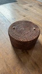 Mooi formaat rieten mand met deksel, Huis en Inrichting, Ophalen of Verzenden, Gebruikt, Rond, Riet